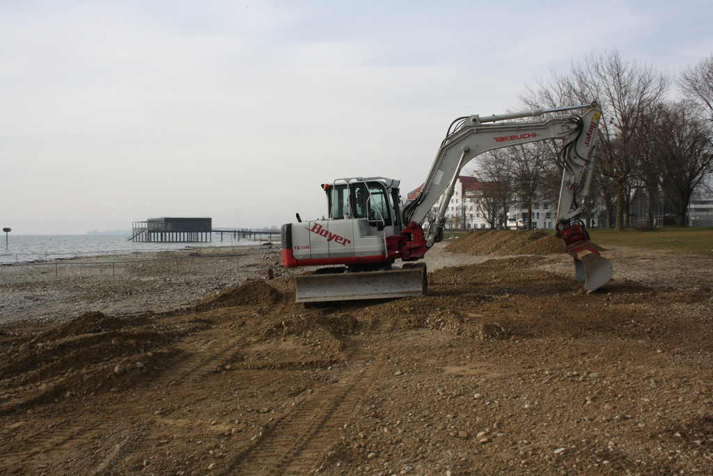 Uferarbeiten am See Materialausgleichung 2014 _15_.jpg