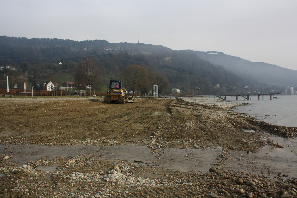 Uferarbeiten am See Materialausgleichung 2014 _12_.jpg