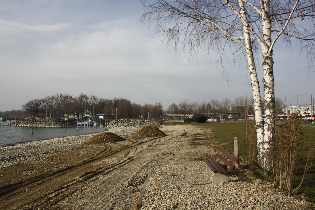 Uferarbeiten am See Materialausgleichung 2014 _2_.jpg