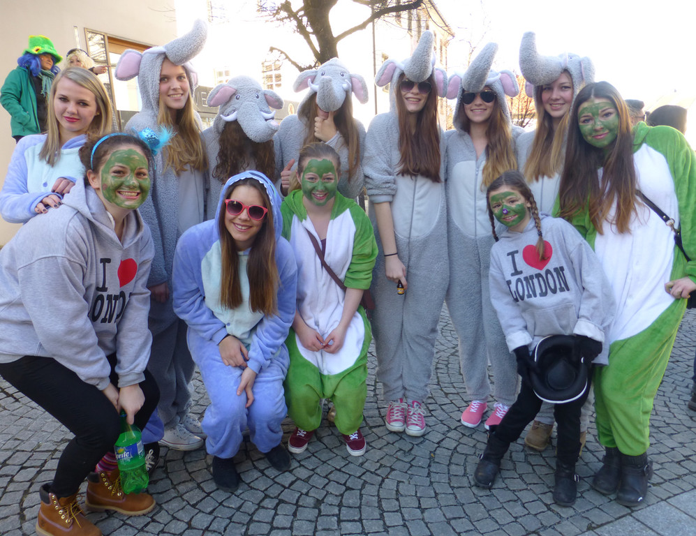Umzug27M__dels _.jpg