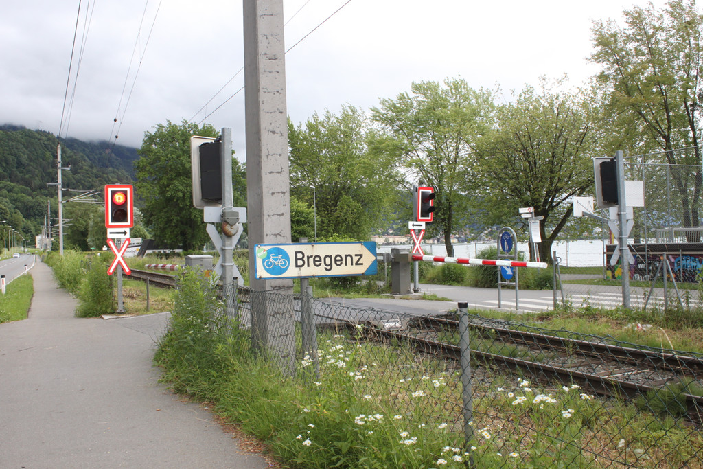 Bahn__bergang Strandbad Symbol _1_.jpg