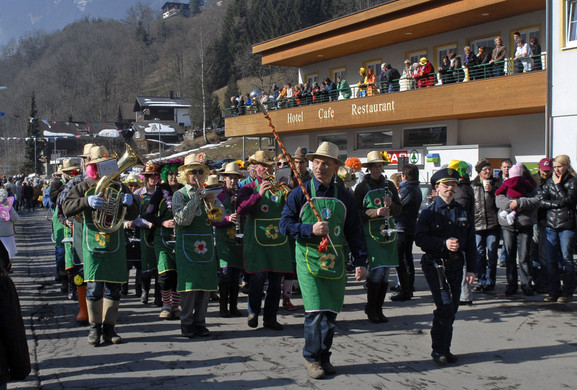_c_ Gerhard Scopoli - Fasching Silbertal 2011 - 012.JPG