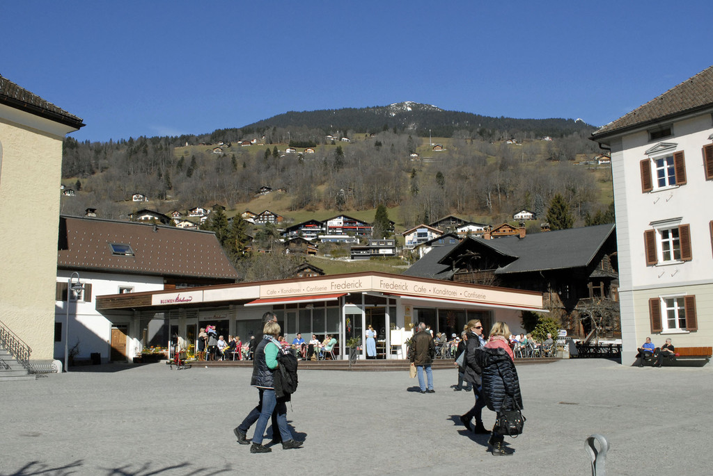 _c_ Gerhard Scopoli - Faschingsdekoration Schruns - 064.jpg