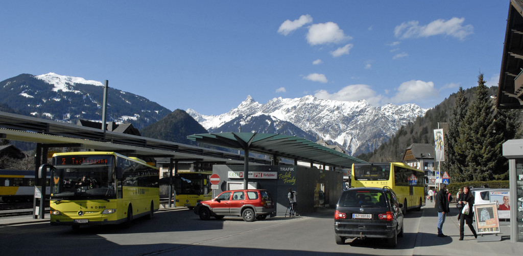 _c_ Gerhard Scopoli - Faschingsdekoration Schruns - 047.jpg