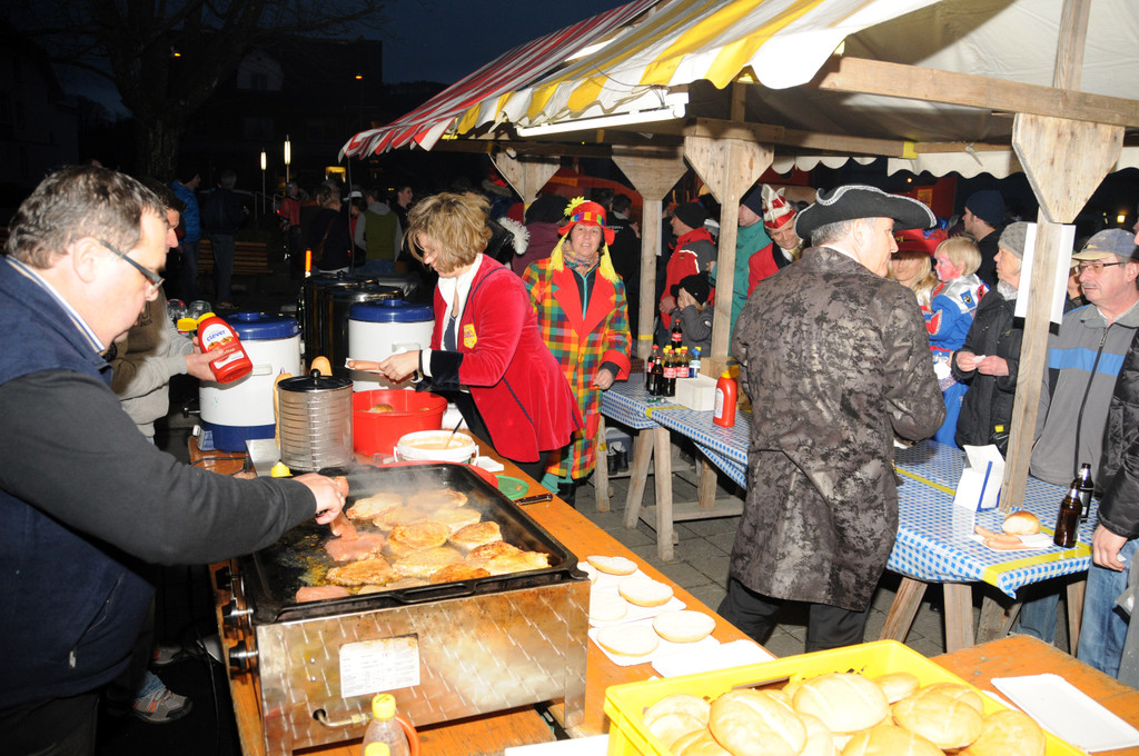 Schlu__sselu__bergabe Ho__chst 2014 2.jpg