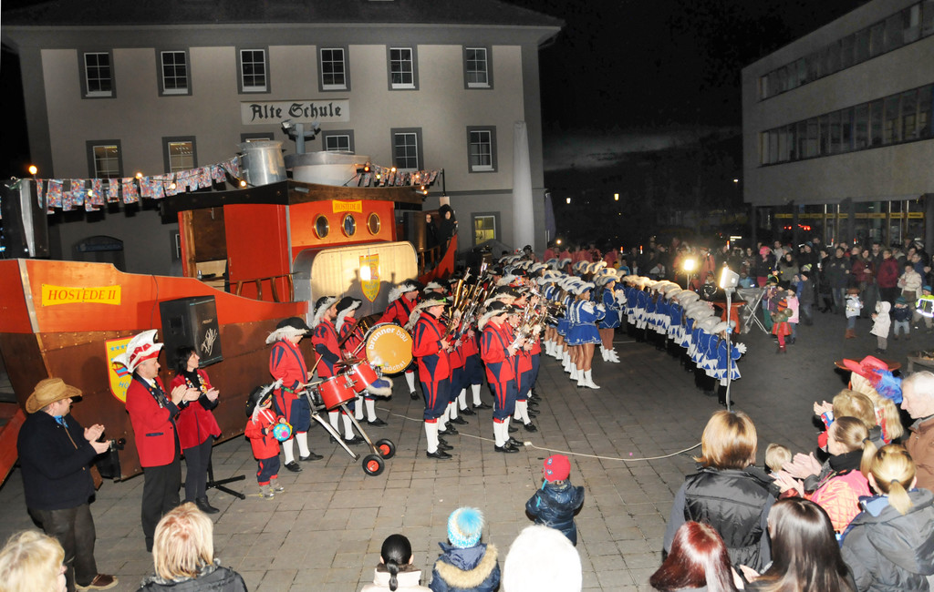 Schlu__sselu__bergabe Ho__chst 2014 52.jpg