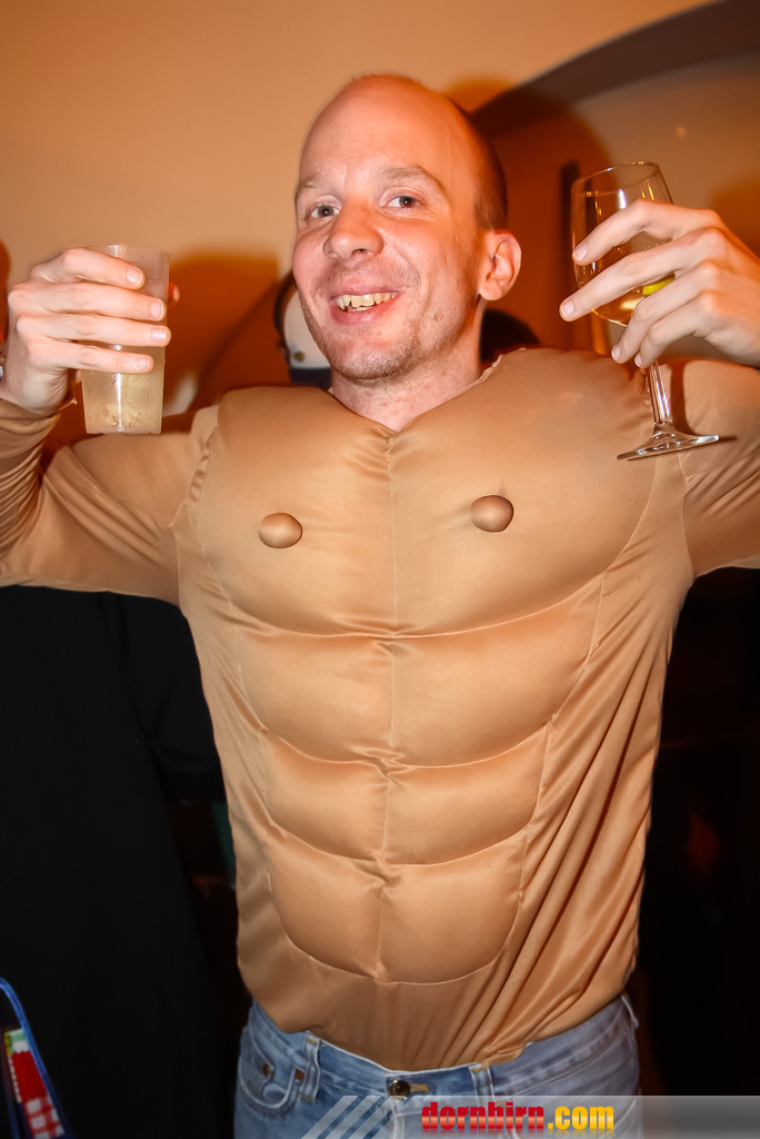 13523457.jpg
