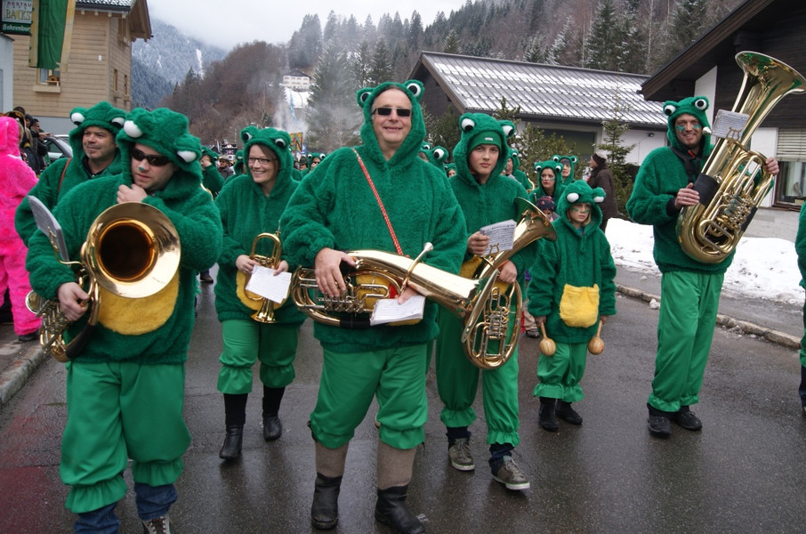 Umzug Partenen 7.jpg