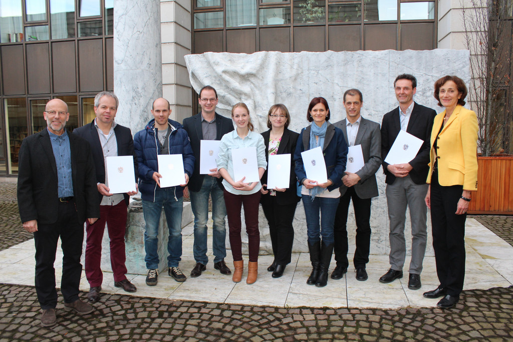 Schulauszeichnungen gesamt 1.jpg