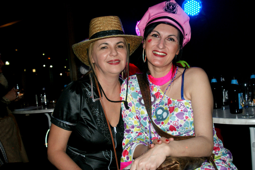 2 Anita und Gabi.JPG