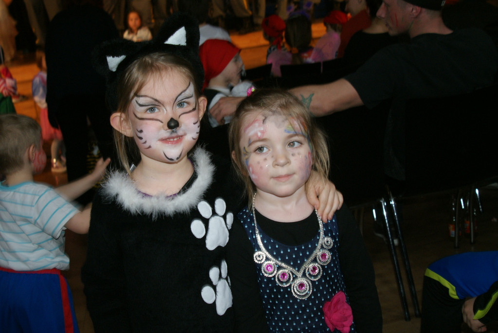 Laura und Lucy.JPG