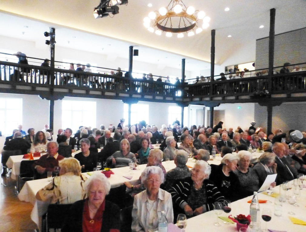 Senioren34Saal.jpg