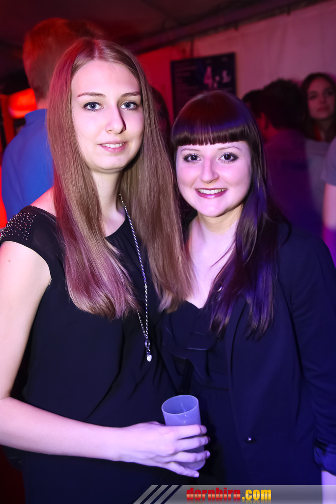 13552041.jpg