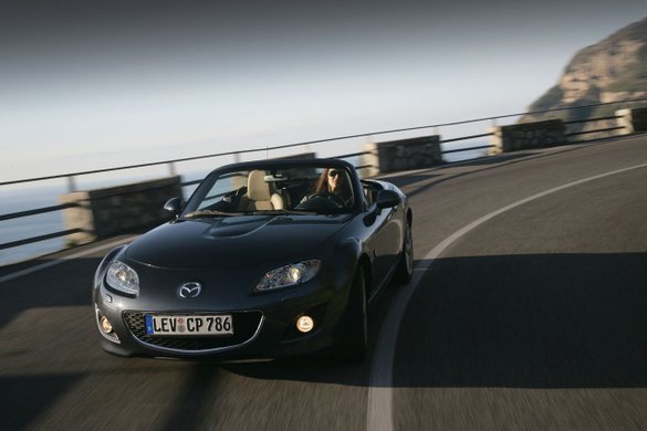 MX-5FL_RCoupe_act1__jpg72.jpg