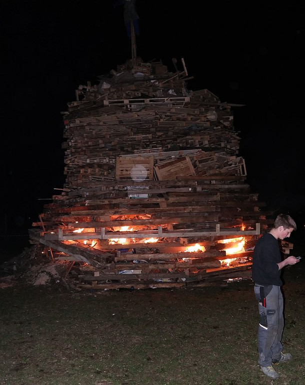 8_3_2014 Funken Lingenau abrennen 13.jpg