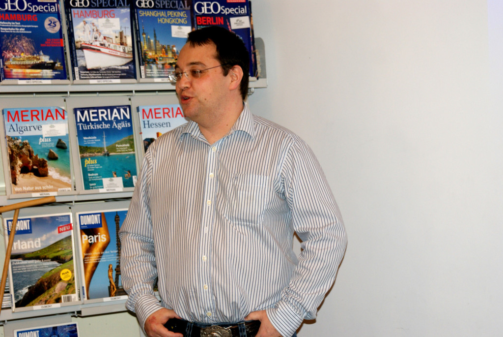 07 Michael Fleisch informierte die Eltern.JPG