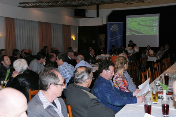 002 IPA Mitgl_-Versammlung 2014.JPG