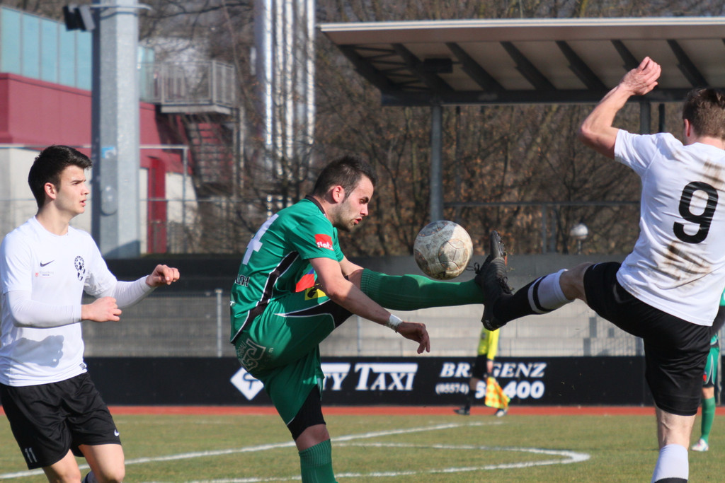 unverdorben rechts alibabic links.jpg