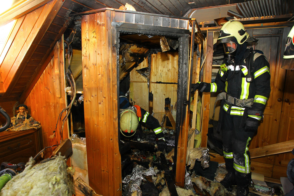 Zimmerbrand Go__tzis12.jpg