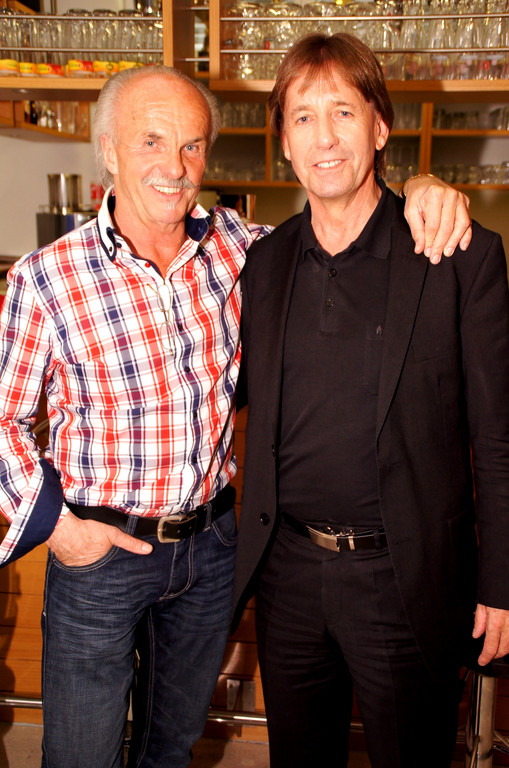 16_ Rudi Wohlgenannt_ Landes Sportreferent_ mit Bgm_ Fritz Maierhofer.JPG