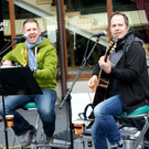 34 Jochen und Gerd sorgten f__r den passenden Sound.JPG