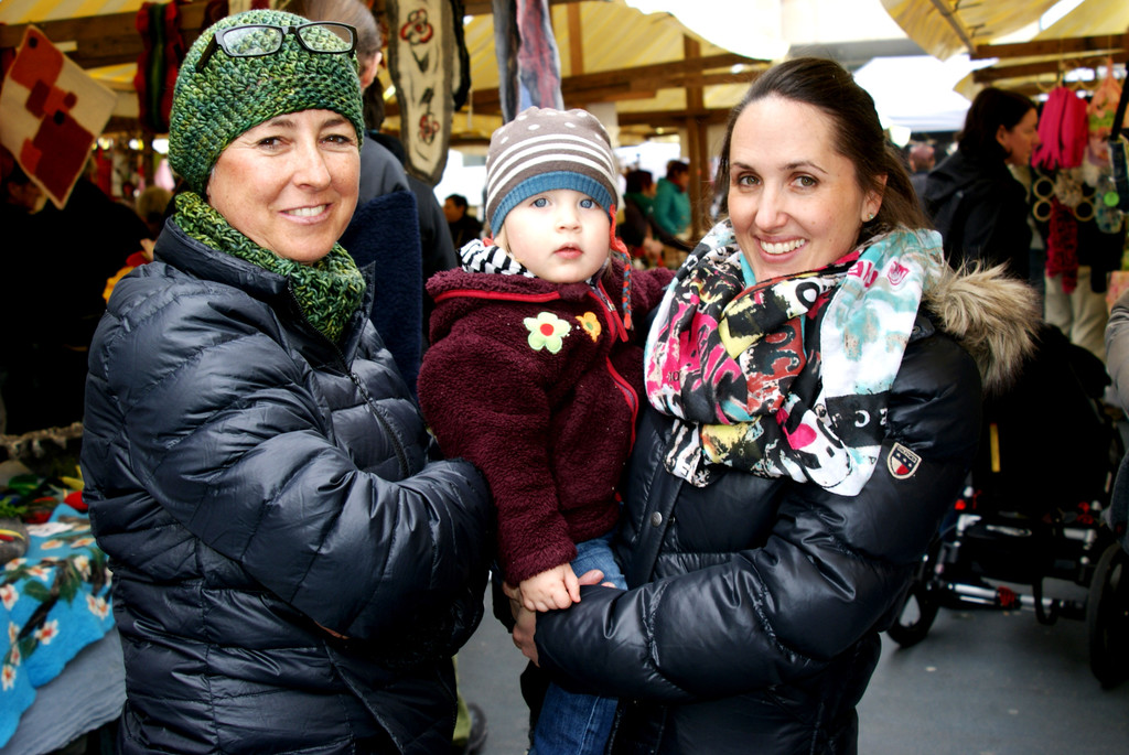 47 Erika_ Julia mit klein Emilia _2_.JPG