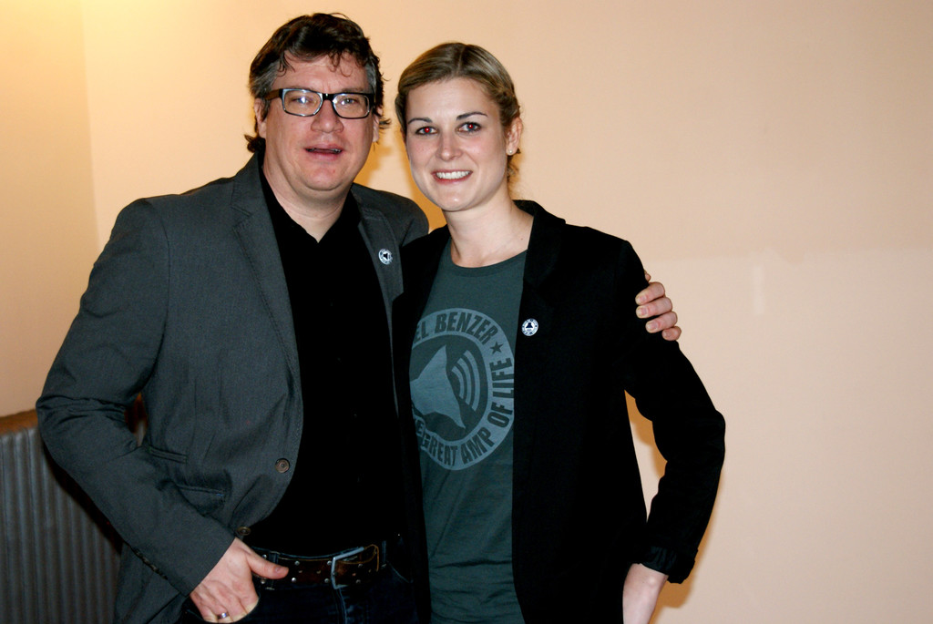 Dieter Heidegger und Daniel Benzers Freundin Sarah.JPG