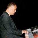Keyboarder Dietmar Sigmund.JPG