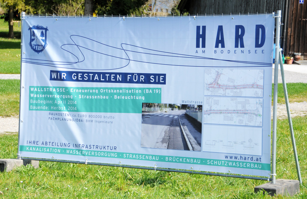 Wallstra__e Hard.jpg