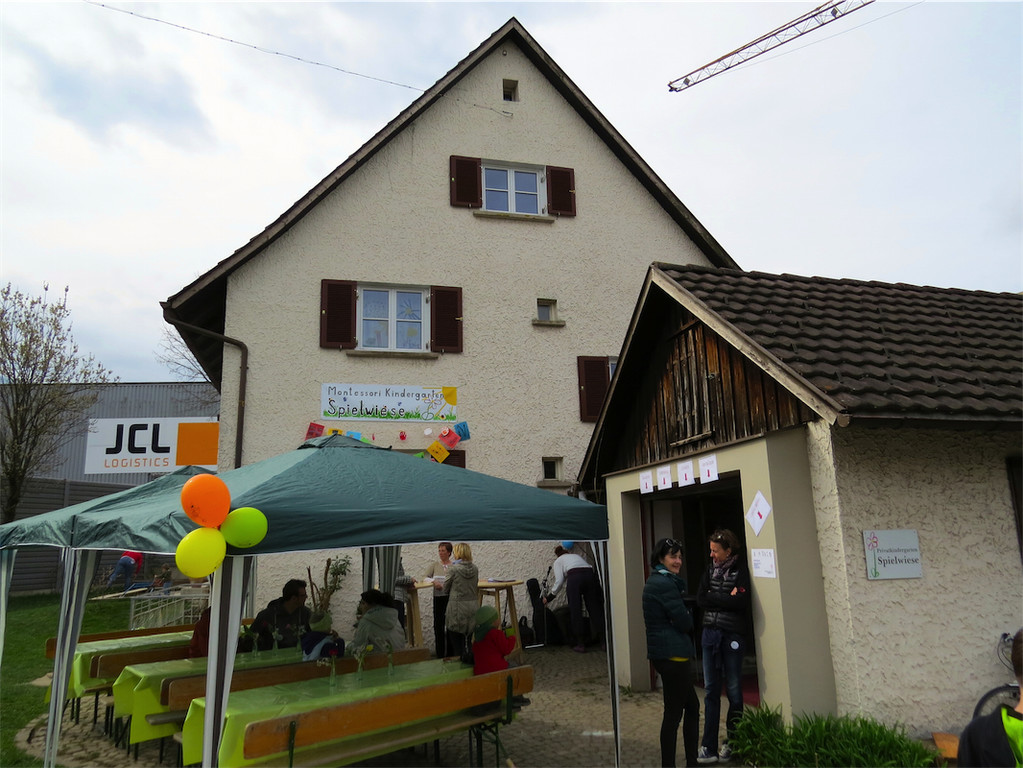 BK_Tag der offenen Tu__r Montesorrikindi Spielblume Tosters 1.JPG