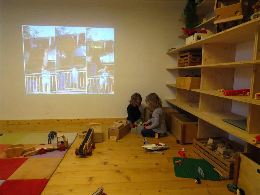 BK_Tag der offenen Tu__r Montesorrikindi Spielblume Tosters 9.JPG