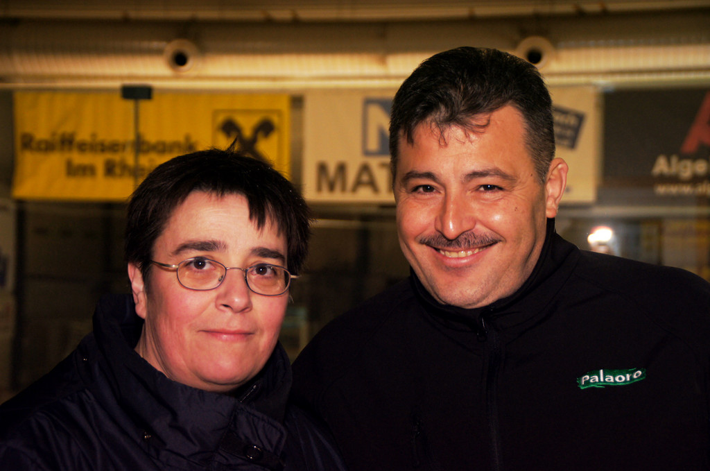 11Zafer mit Kollegin war verantwortlich f__r die Tobola.JPG