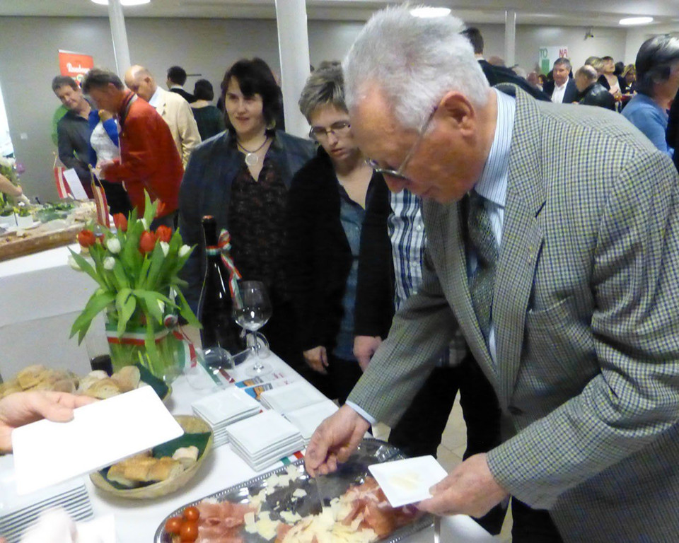 Gastro57f.jpg