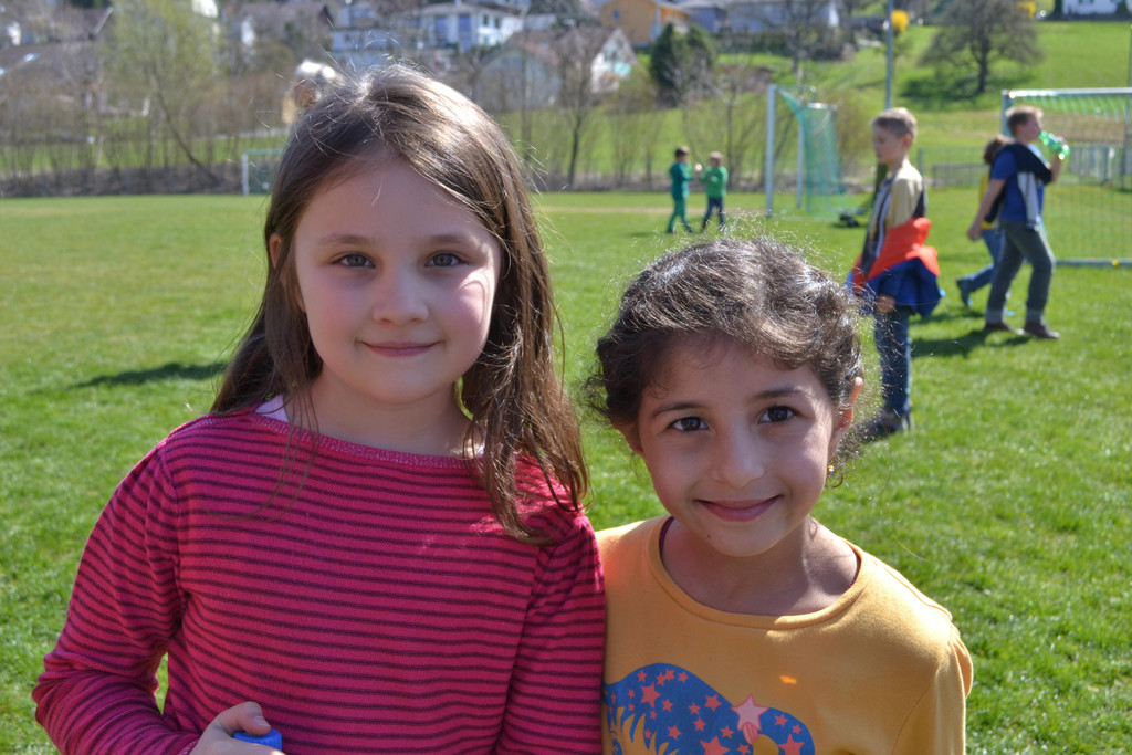 32 Defne _7_ und Azra _6_.JPG