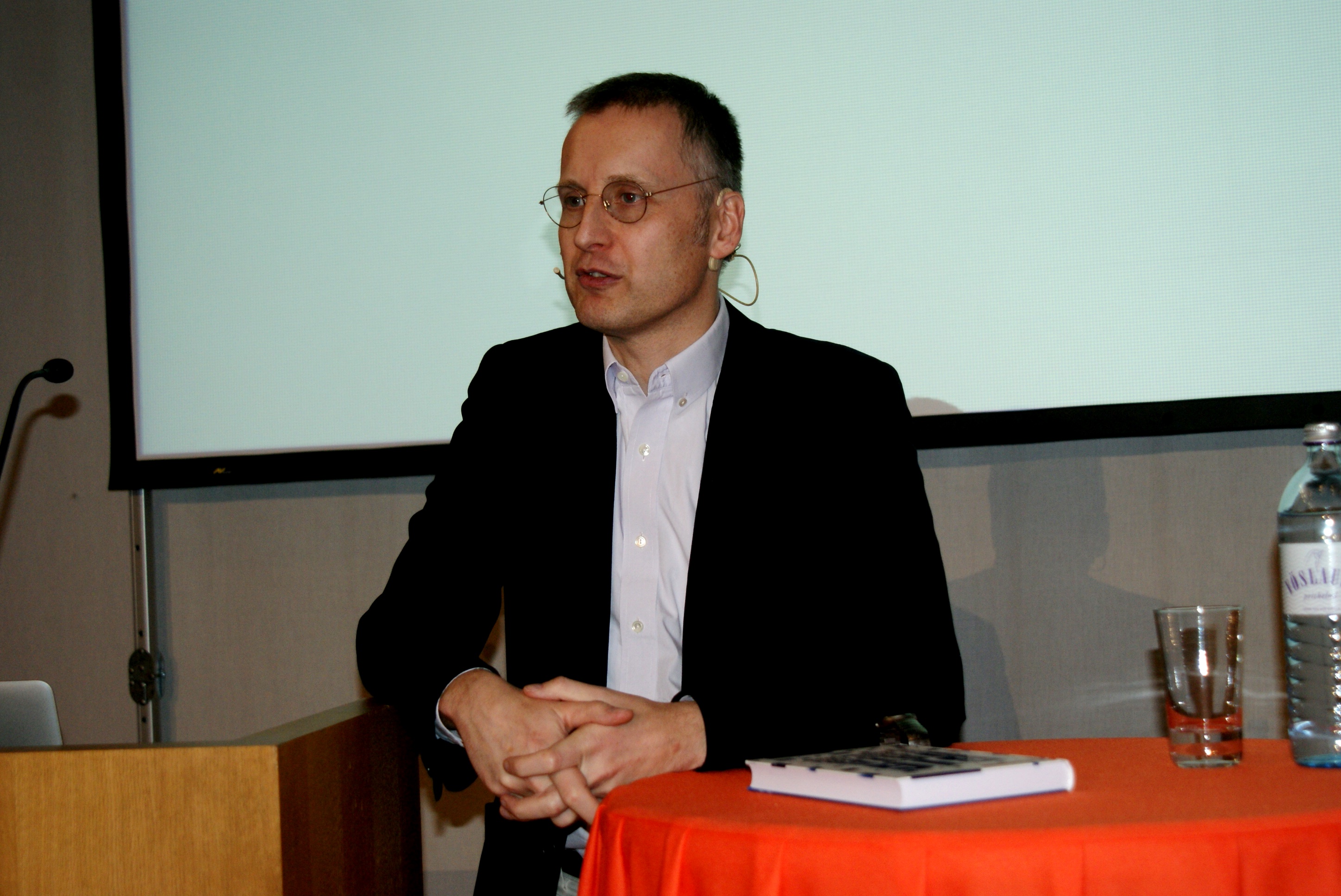 20 Big Data erschlie__t gro__e M__glichkeiten.JPG