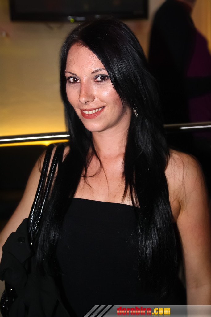 13591356.jpg
