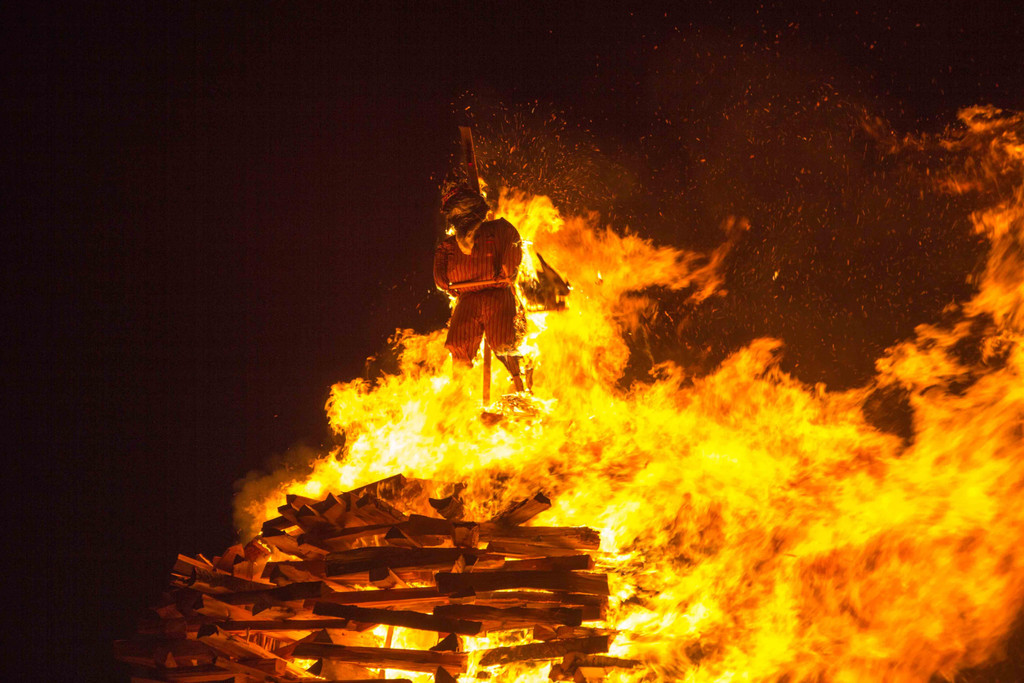 Der Ueli brennte lichterloh.jpg