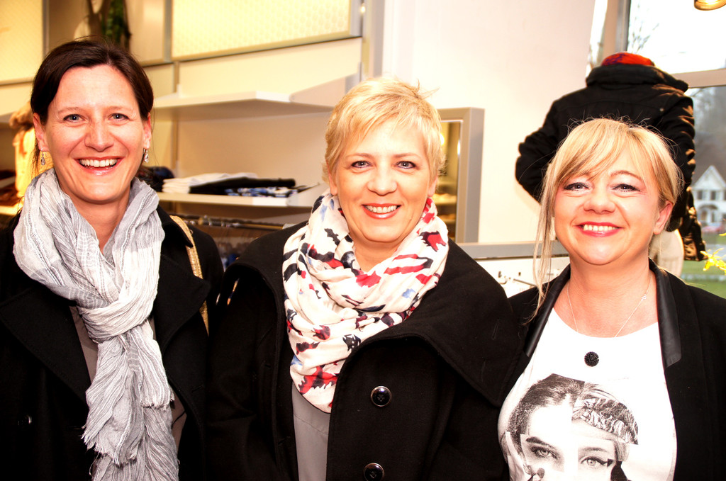 11 Nicole_ Ines und Sabine.JPG