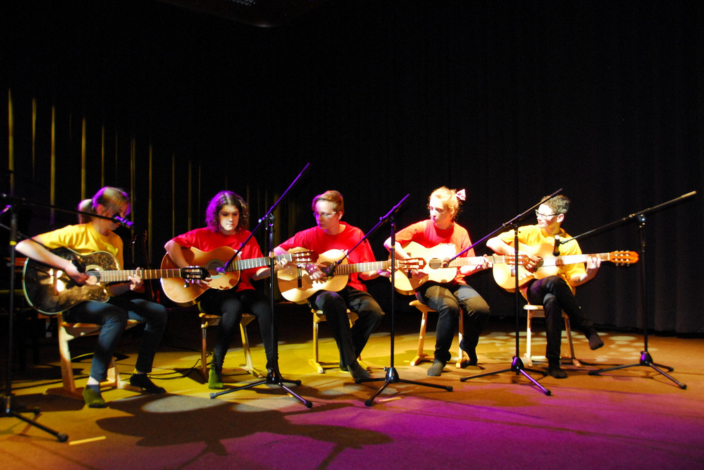 Gitarrenensemble_2.jpg