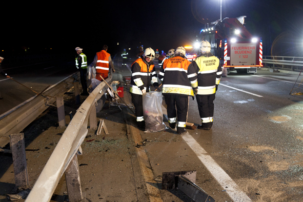 VU A14 BZ 2PKW05.JPG