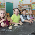 in der Küche wird fleissig gearbeitet