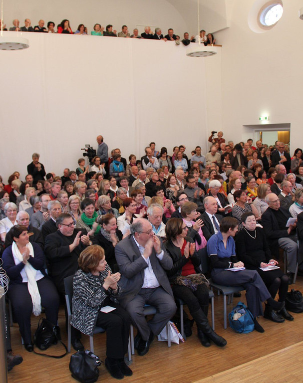 JUden27Saal.jpg