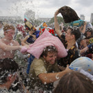 International Pillow Fight Day: Bilder aus Hamburg, Toronto, Minsk und Taipei