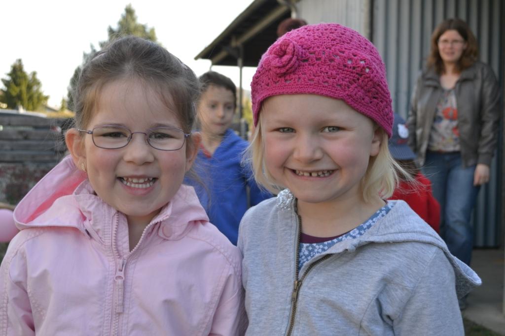 DSC_0001 Maja _4_ und Valentina _4_.JPG