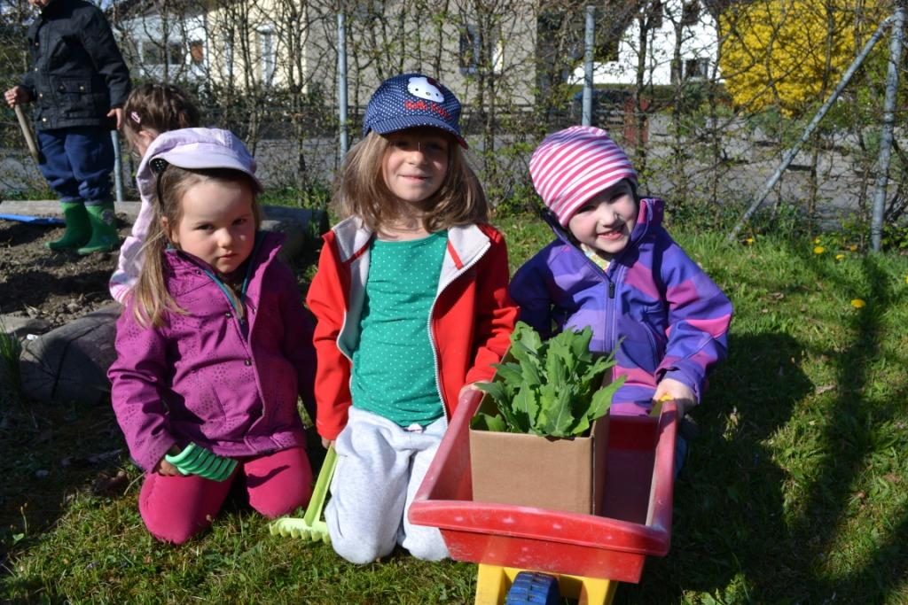 DSC_0033 Sarah _3__ Fabiola _4_ und Lene _5_.JPG