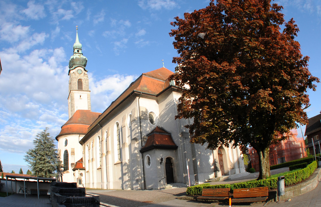 Kirche Ho__chst a.jpg