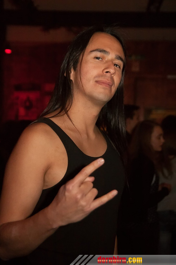 13597528.jpg