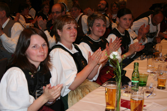 Landestrachtenve_jpg-1271020915