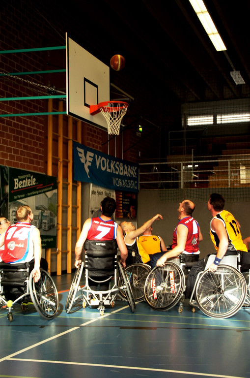 08 Heisse K__mpfe entbrannten zwischen den Spielern.JPG