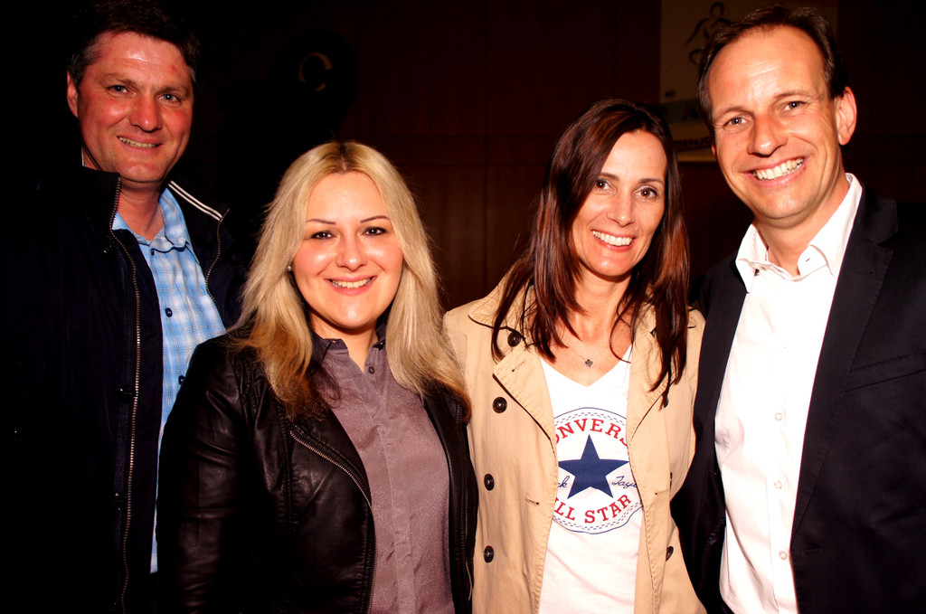 a02 v_li_ Daniel Allg__uer_ Melina Kloiber_ Gertraud und Dieter Egger.JPG